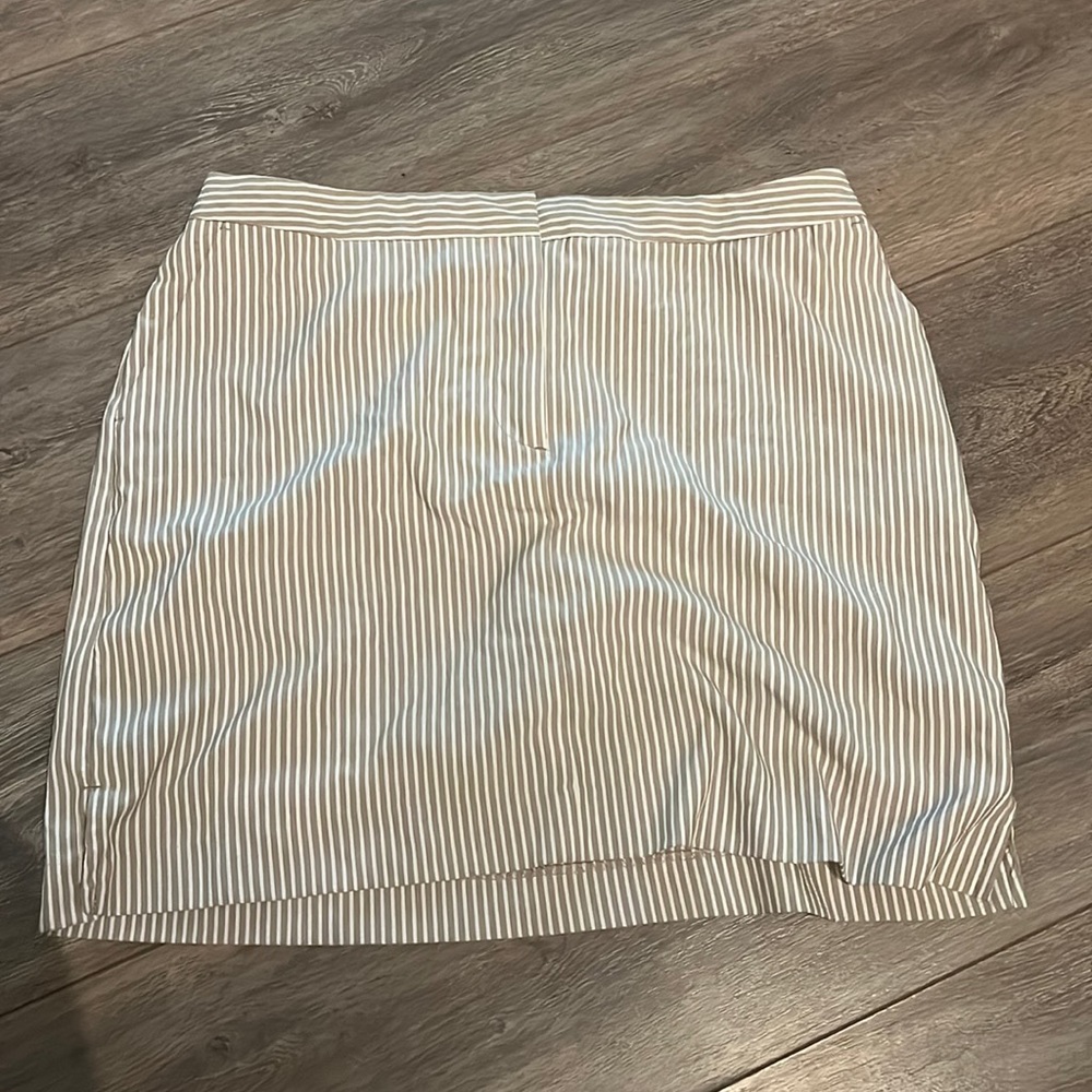 IZOD Stripped Skirt size 12